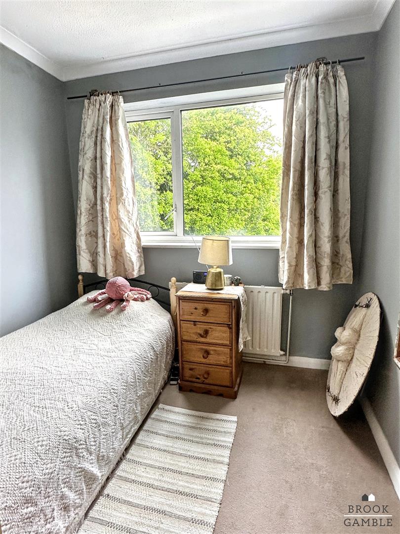 3 Bedroom House - Semi-Detached. Falmer Close in Eastbourne, East Sussex 13
